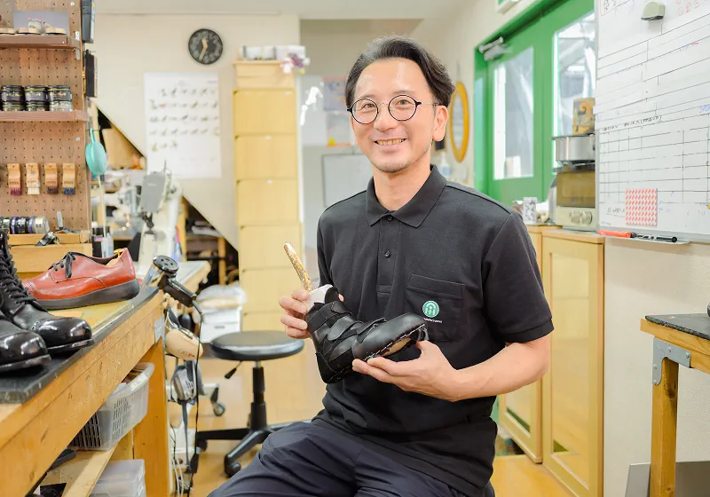 つくる力で、日常を前に進める。 20年の経験が導く、毎日履かれる靴